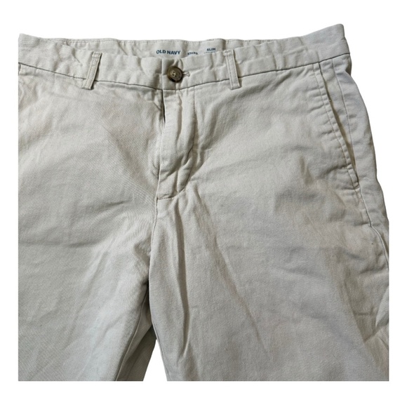 Men's Old Navy Slim Built-In Flex Rotation Chino Pants size 33x30 - Picture 2 of 7